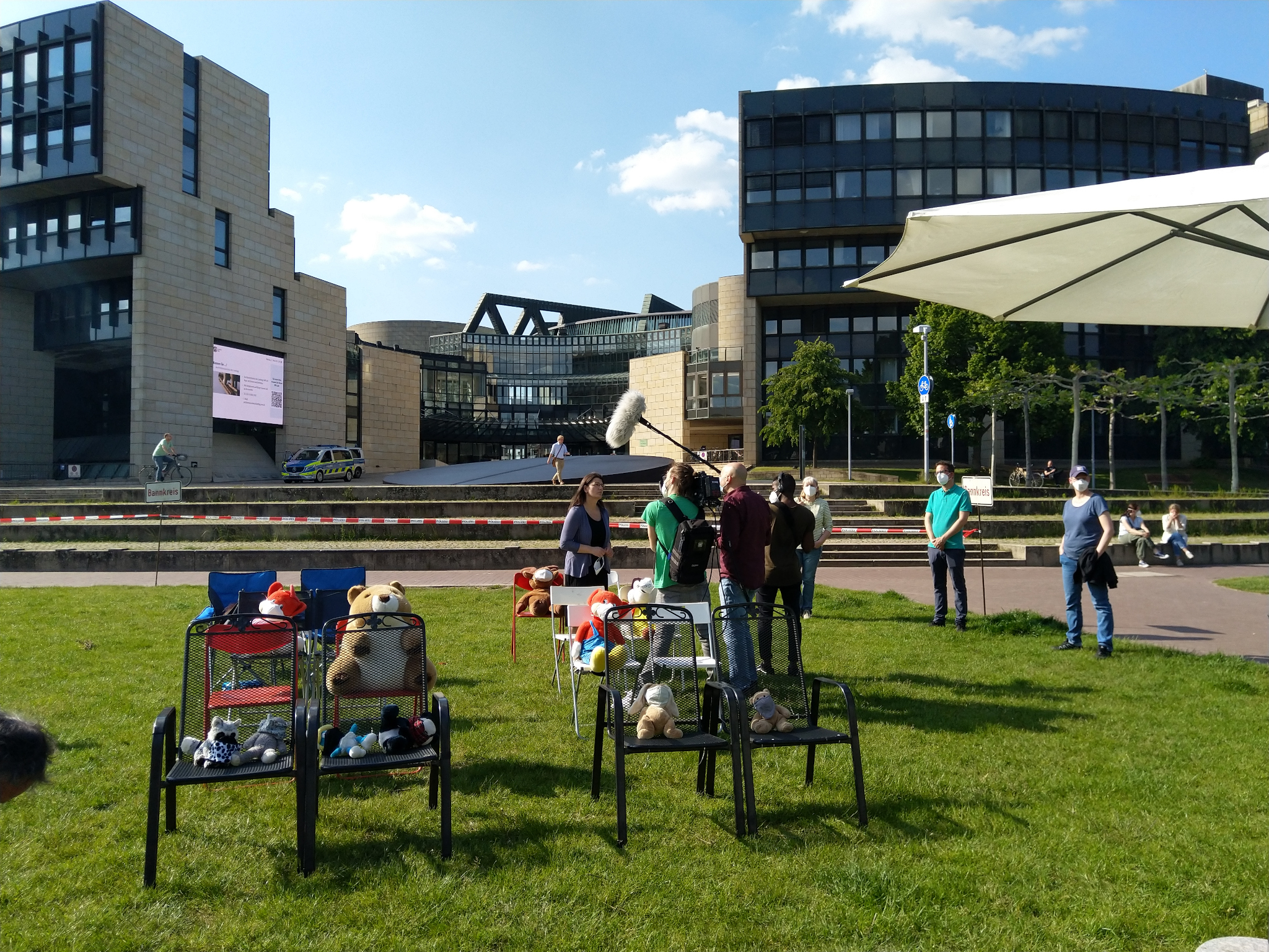 Kundgebung sichere Schulen am Landtag in Düsseldorf 31.5