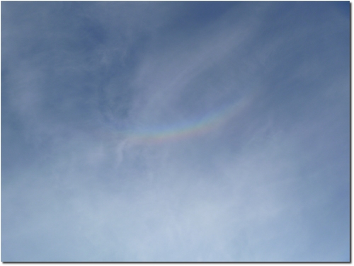 201110-regenbogen-in-den-wolken.JPG